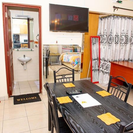 Mercy-Phillips Apartments Located At Eagle Tower Building Nairobi City Centre Экстерьер фото