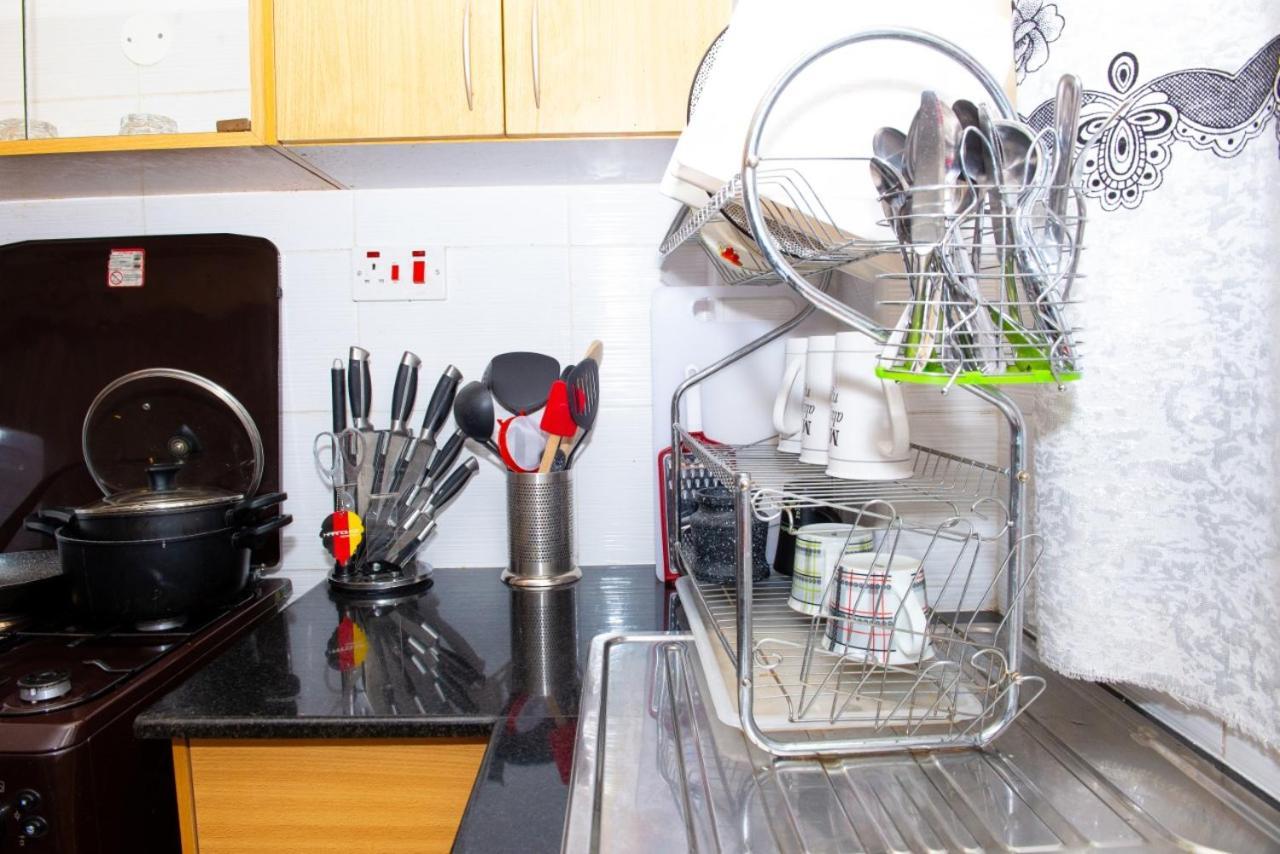 Mercy-Phillips Apartments Located At Eagle Tower Building Nairobi City Centre Экстерьер фото