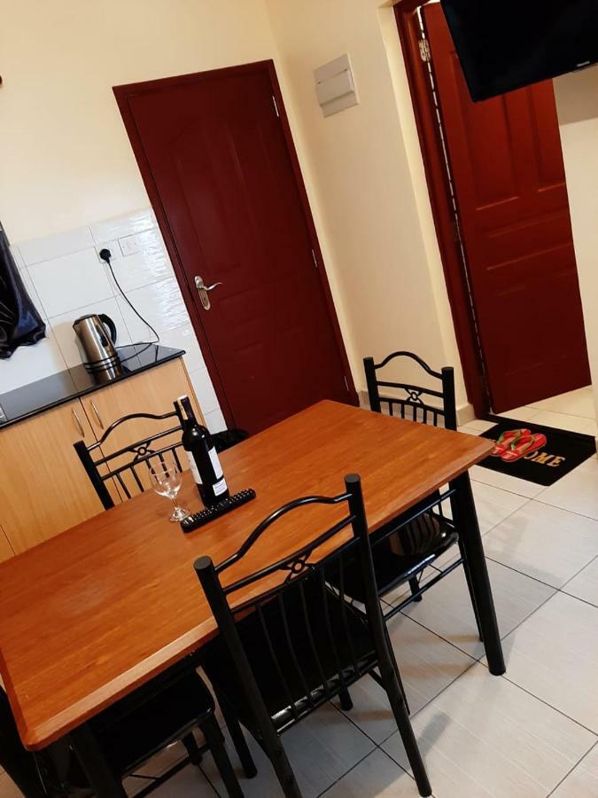 Mercy-Phillips Apartments Located At Eagle Tower Building Nairobi City Centre Экстерьер фото