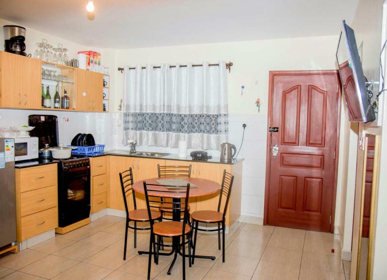 Mercy-Phillips Apartments Located At Eagle Tower Building Nairobi City Centre Экстерьер фото