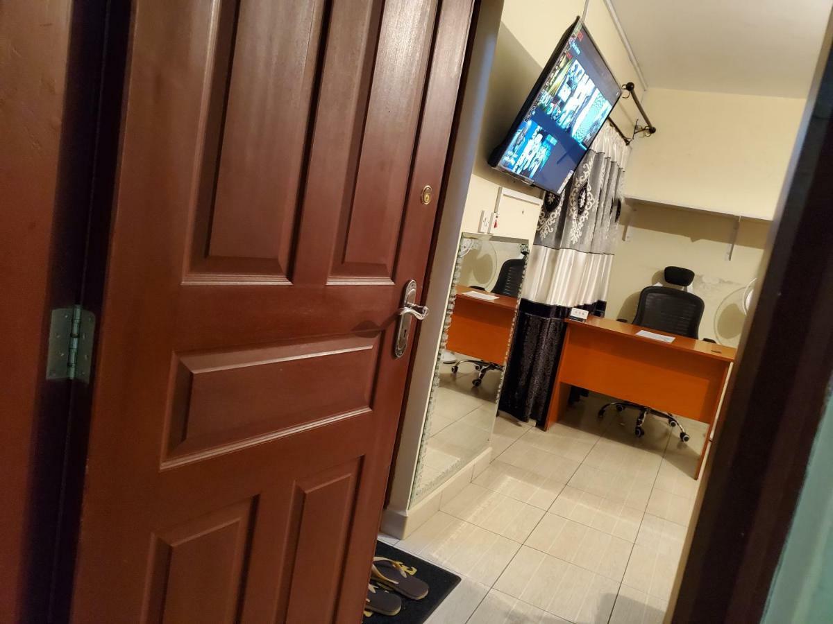 Mercy-Phillips Apartments Located At Eagle Tower Building Nairobi City Centre Экстерьер фото