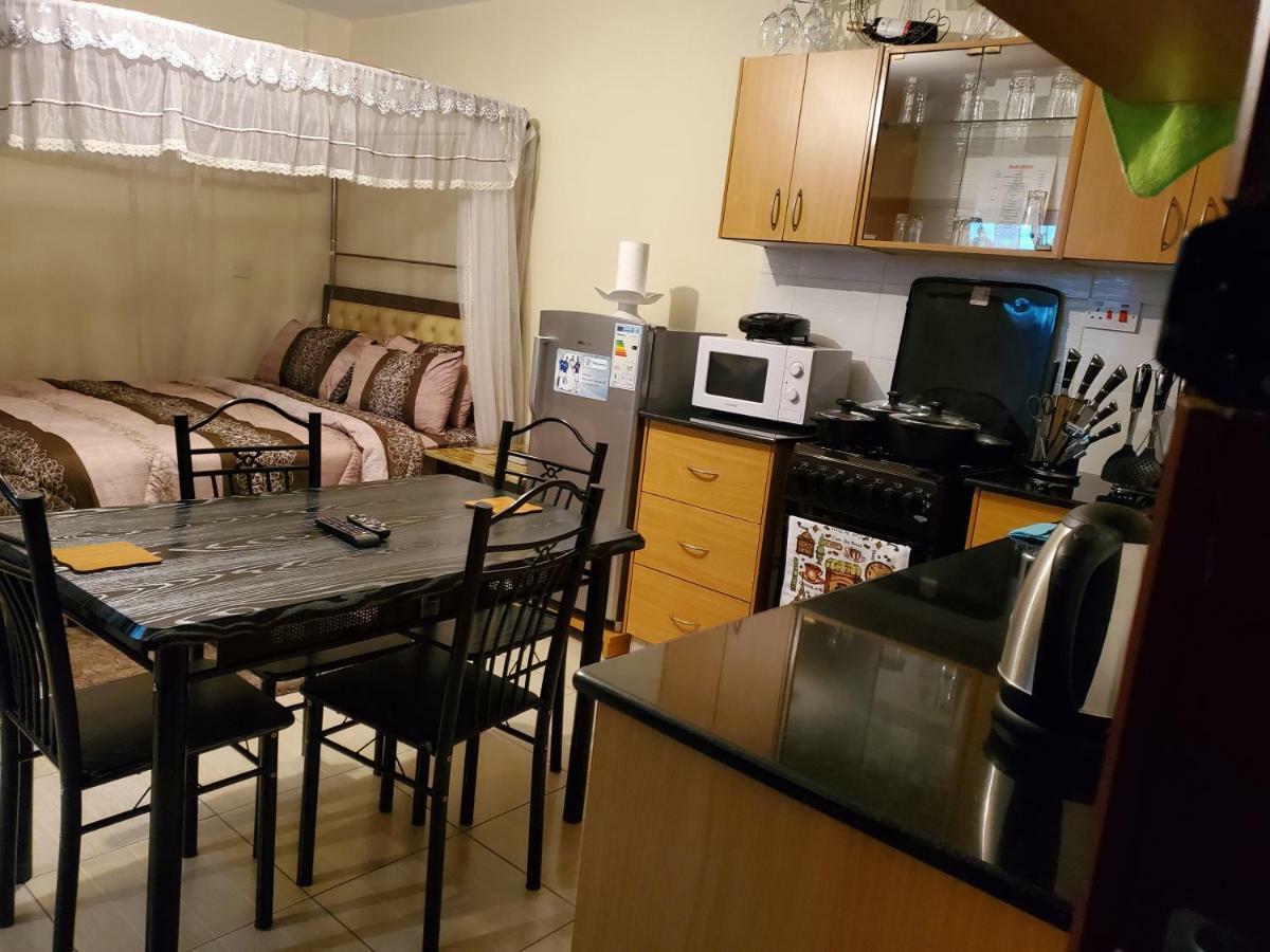 Mercy-Phillips Apartments Located At Eagle Tower Building Nairobi City Centre Экстерьер фото